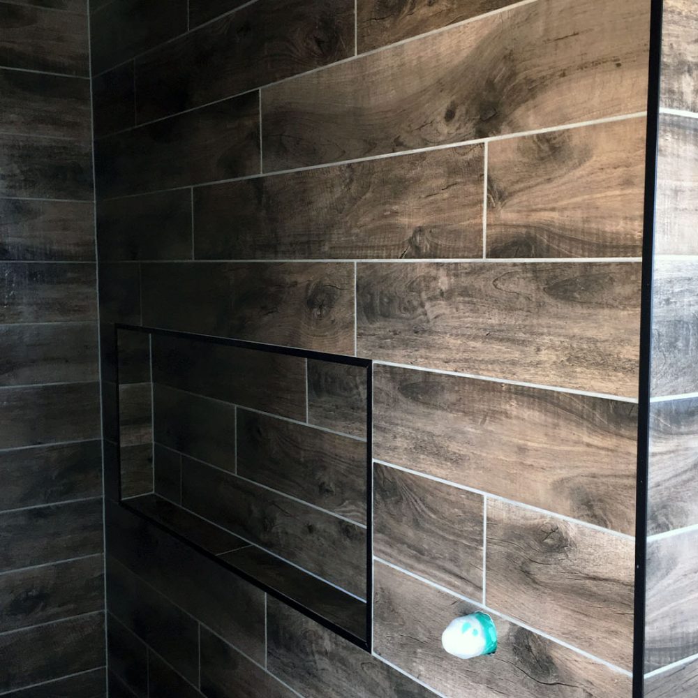 Ensuite shower box