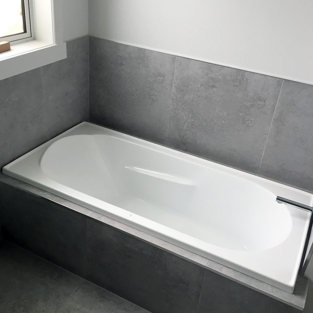 Bathtub