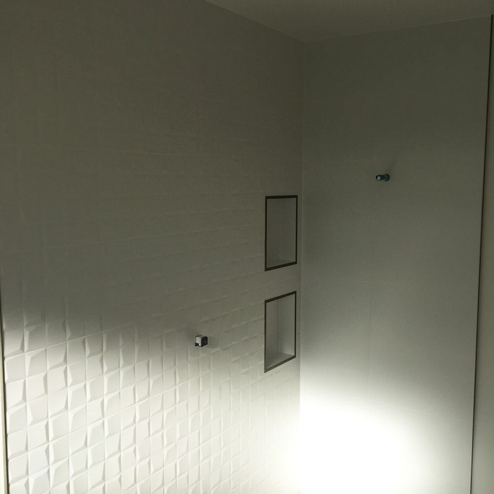 Ensuite shower